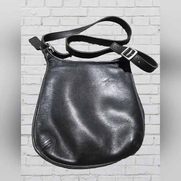 Vintage Coach leather Hippie Flap Bag Crossbody Saddle Purse in Black Style 9135 - Picture 1 of 8